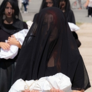 i-bambini-non-devono-morire-la-performance-di-giovanna-damico-8431-min